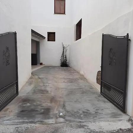 Su Palazzina Storica In Centro A 公寓 SantʼAntìoco