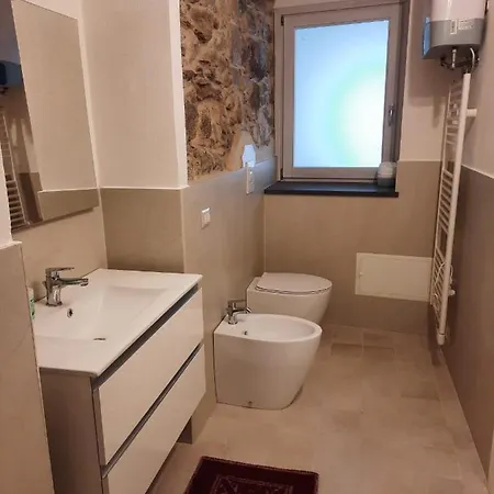 Su Palazzina Storica In Centro A Appartement SantʼAntìoco