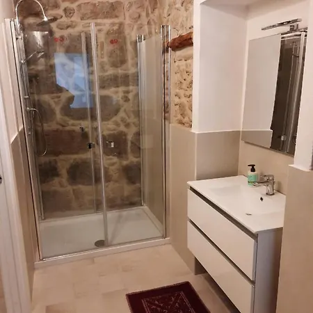Апартаменты Su Palazzina Storica In Centro A *