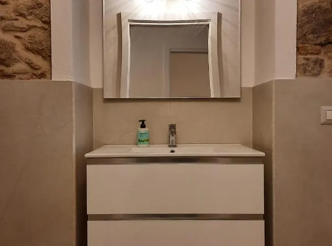 Su Palazzina Storica In Centro A Appartement *