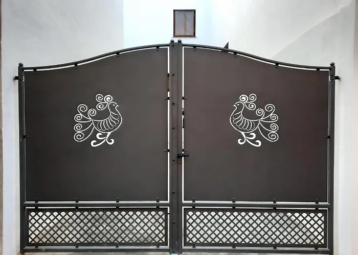 Appartement Su Palazzina Storica In Centro A *